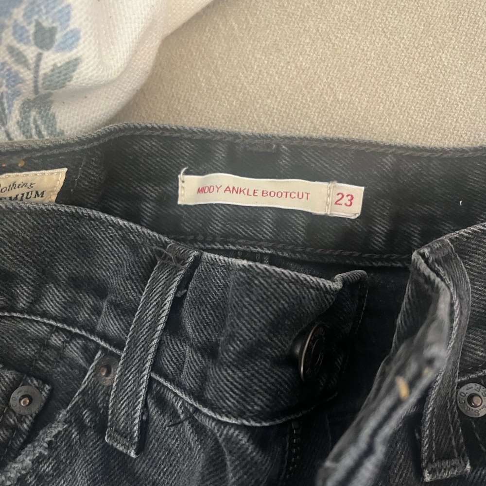 Levi's Women's Boot Cut Jeans - Dark Gray